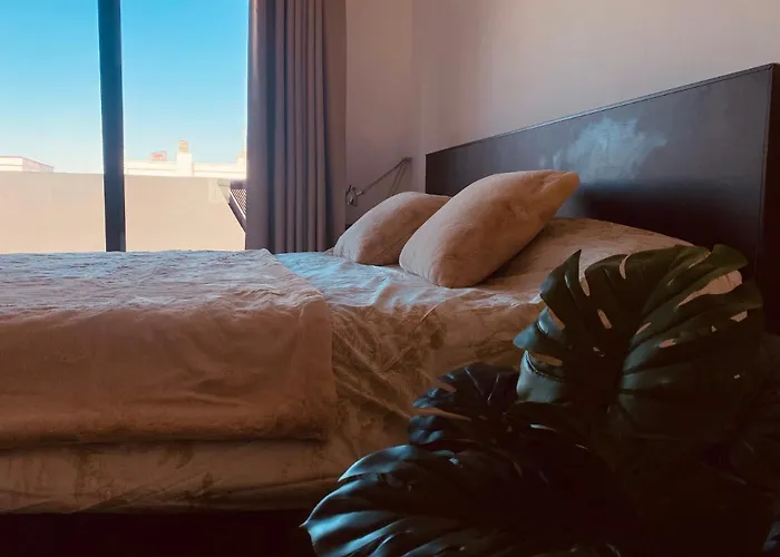 Lovely Triana Flat With Roof Terrace